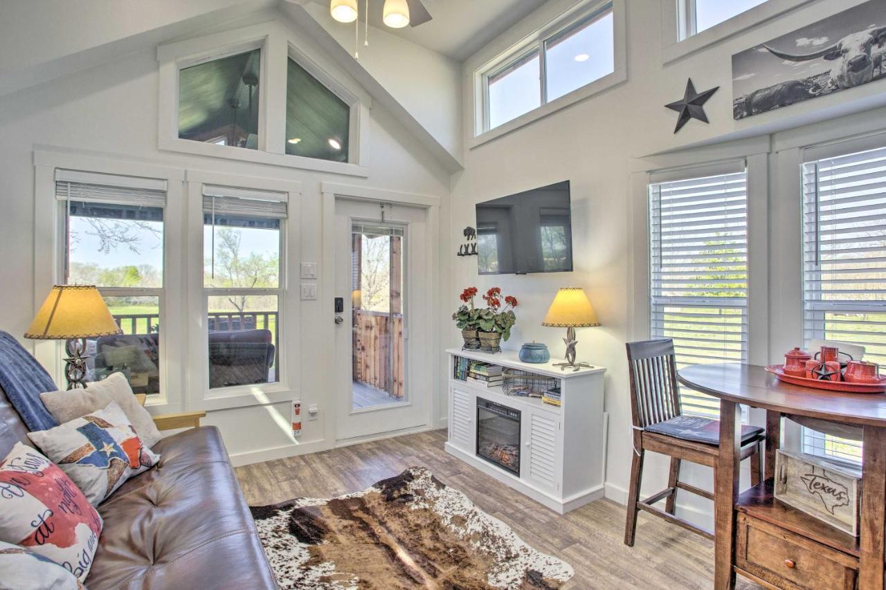 Cozy Mckinney Tiny Home With Porch And Fire Pit! Exteriér fotografie