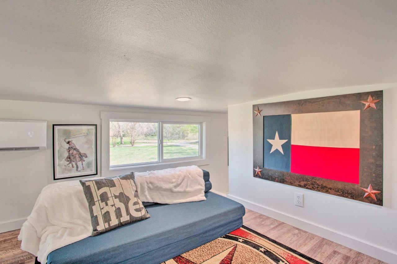 Cozy Mckinney Tiny Home With Porch And Fire Pit! Exteriér fotografie